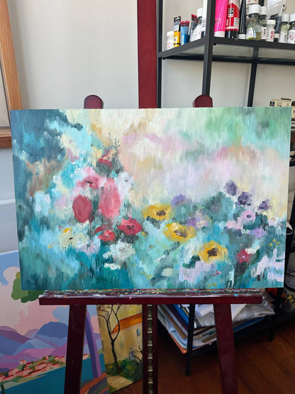 Blumenstrauß in einer weißen Vase